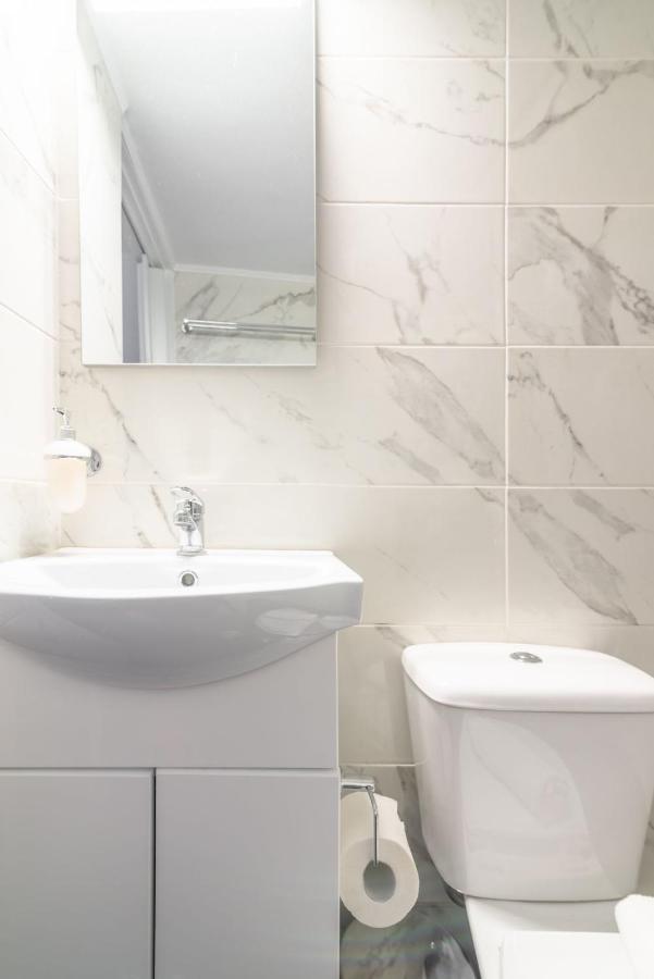 Modern Studio Near Downtown Heraklion  ภายนอก รูปภาพ
